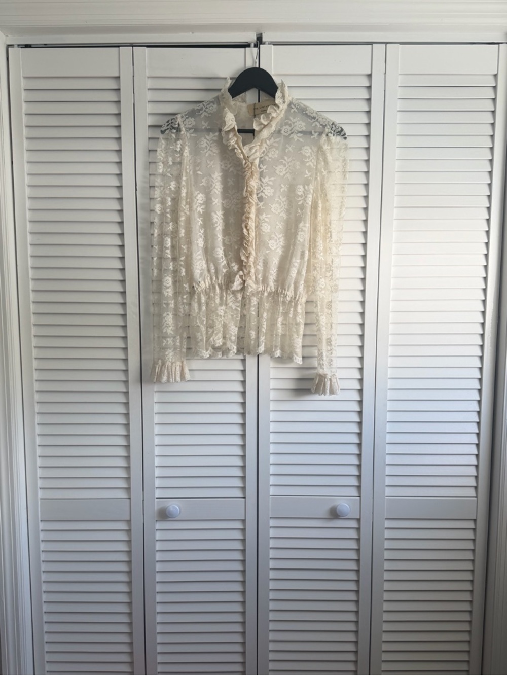 THE VINTAGE TWIN Very Vintage Blouse in Ivory